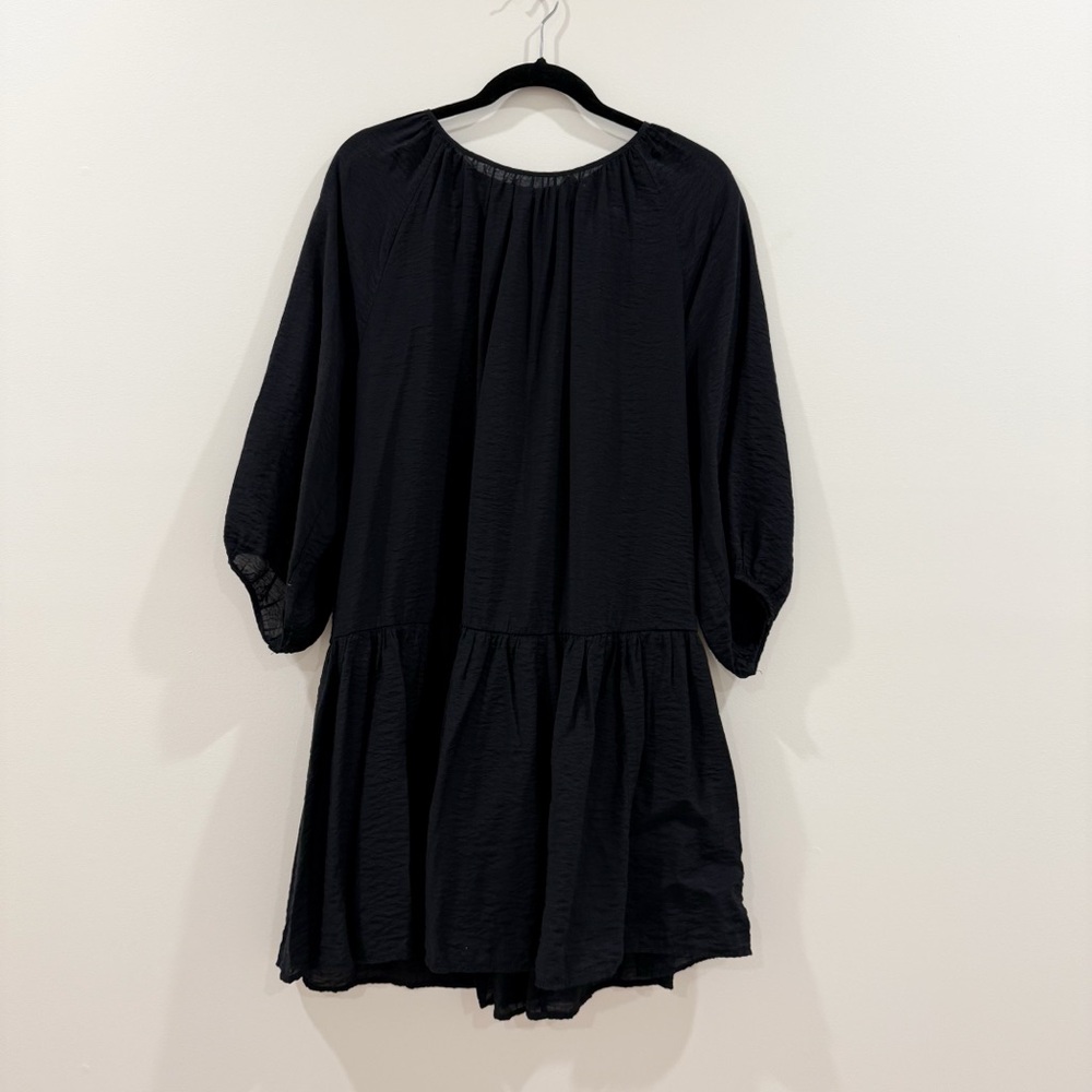 H&M Black Flowy 3/4 Sleeve Dress